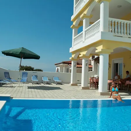 With A Swimming Pool Peroj, Fazana - 2235