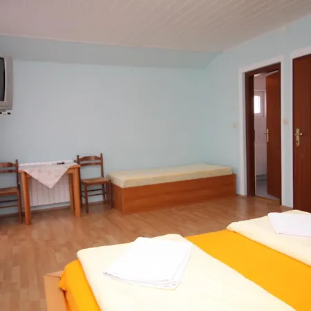 With A Swimming Pool Peroj, Fazana - 2235